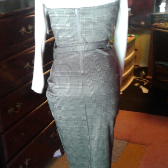 Grey Plaid Strapless Dress - Picture 3 of 4